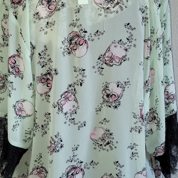 Mint Floral Skull Kimono - Picture 8 of 8